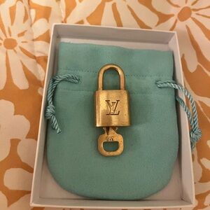 Authentic Louis Vuitton Lock & Key 🔐 Various numbers